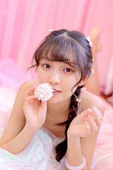 樱花草日本在线WWW播放